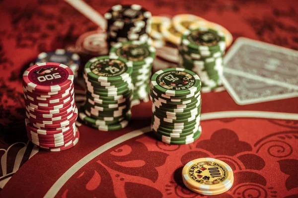 Dragon Tiger live dealer table on sikat mobile app Dragon Tiger live dealer table on sikat mobile app